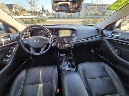 Used 2015 Kia Cadenza Premium w/ Technology Package image 13