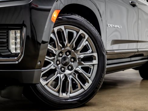 Used 2024 GMC Yukon Denali Ultimate AWD/4WD image 23