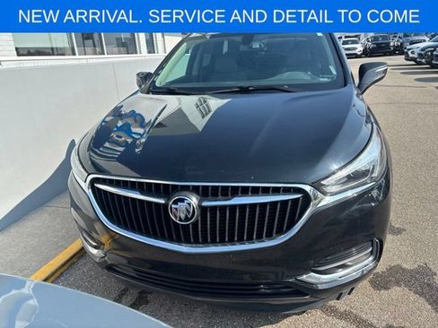 Used 2019 Buick Enclave Essence AWD/4WD image 3