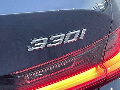 Used 2025 BMW 330i Sedan image 11