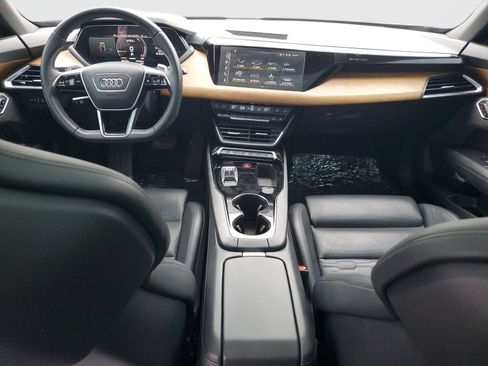 Used 2023 Audi e-tron GT Premium Plus AWD/4WD image 10