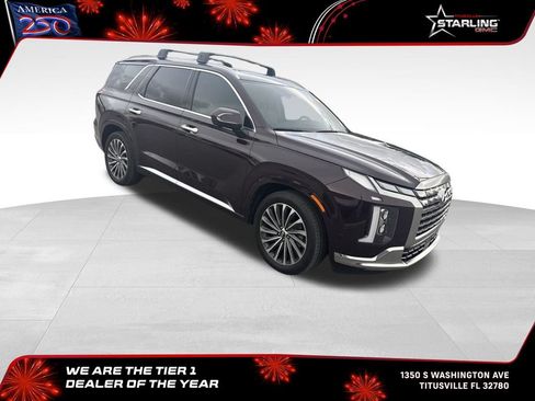 Used 2025 Hyundai Palisade Calligraphy FWD image 1