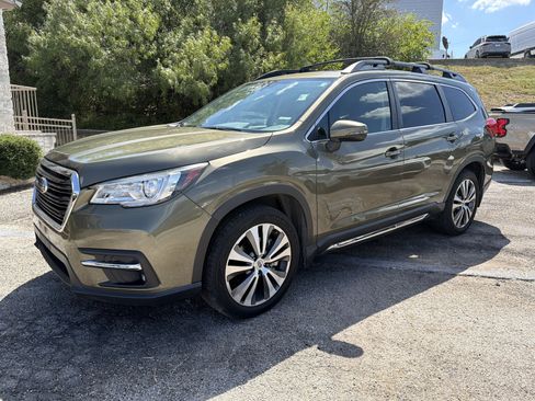 Used 2022 Subaru Ascent Limited w/ Technology Package AWD/4WD image 7