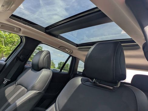 Used 2025 MAZDA CX-50 AWD 2.5 S w/ Premium Package image 22