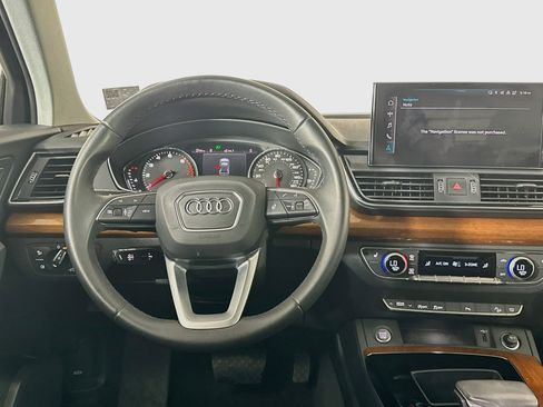 Used 2023 Audi Q5 2.0T Premium w/ Convenience Package AWD/4WD image 18