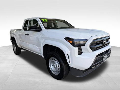 Used 2025 Toyota Tacoma SR RWD image 3