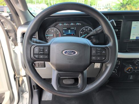 Used 2025 Ford F350 XLT AWD/4WD image 24