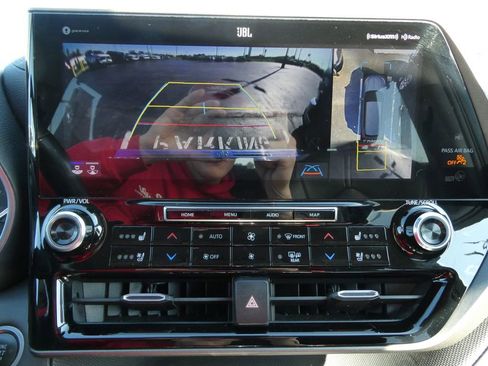 Used 2020 Toyota Highlander Limited w/ Protection Package #3 AWD/4WD image 34