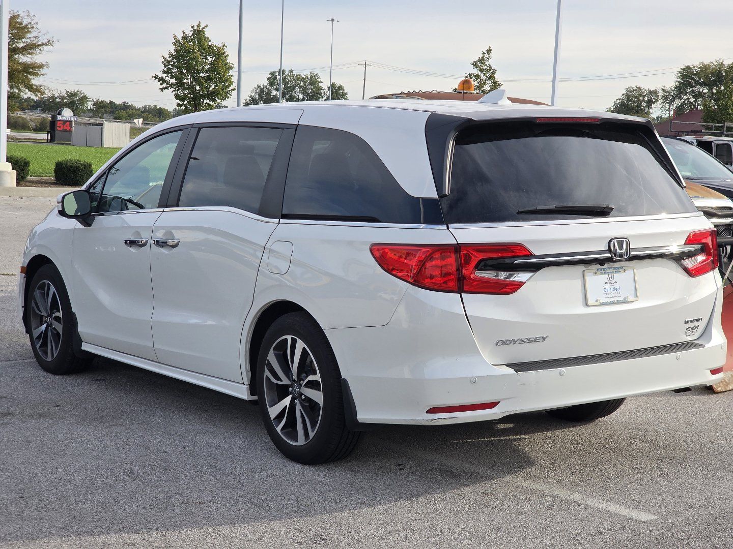 Used 2023 Honda Odyssey Touring image 5