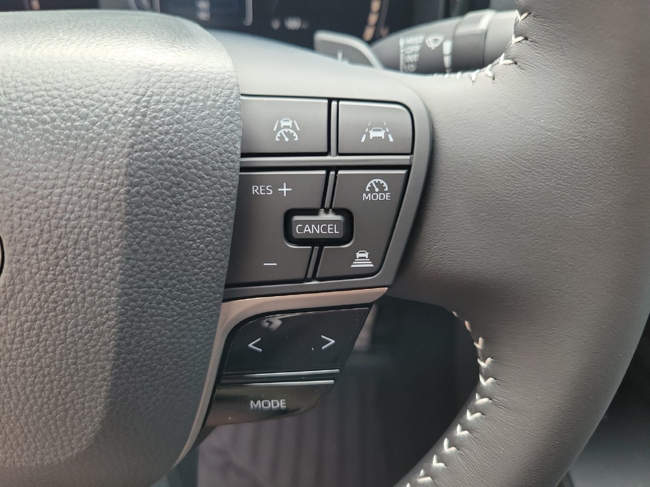 Used 2026 Toyota Camry SE w/ Convenience Package FWD image 21