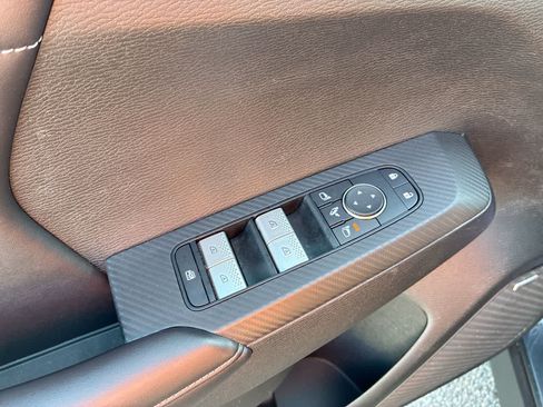 Used 2025 Mitsubishi Outlander SE AWD/4WD image 23