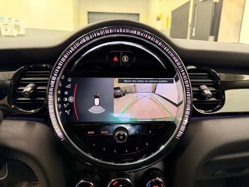 Certified 2022 MINI Cooper SE image 16