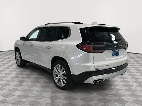 Used 2024 GMC Acadia Denali w/ Super Cruise Package image 3