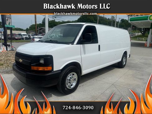 Used 2015 Chevrolet Express 3500 Extended RWD image 1