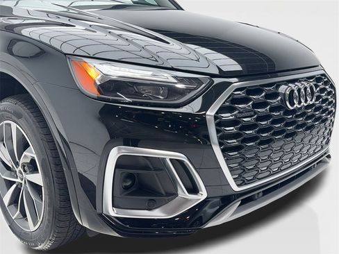 Used 2023 Audi Q5 2.0T Premium Plus w/ Premium Plus Package image 3
