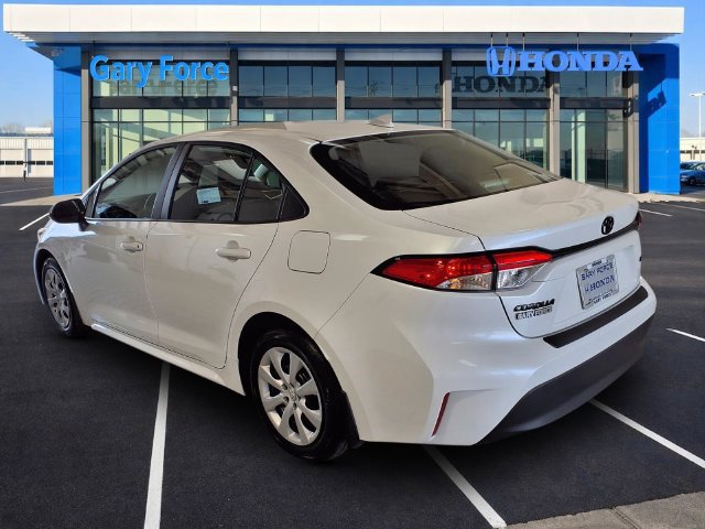 Used 2026 Toyota Corolla LE FWD image 3