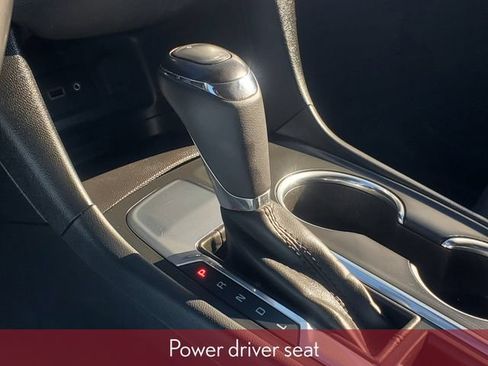 Used 2019 Chevrolet Equinox LT FWD image 26
