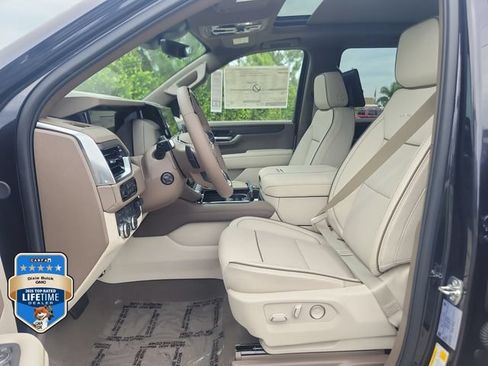 New 2026 GMC Yukon XL Denali w/ Denali Reserve Package AWD/4WD image 19