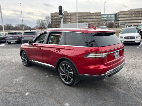 Used 2020 Lincoln Aviator Reserve w/ Equipment Group 202A image 5