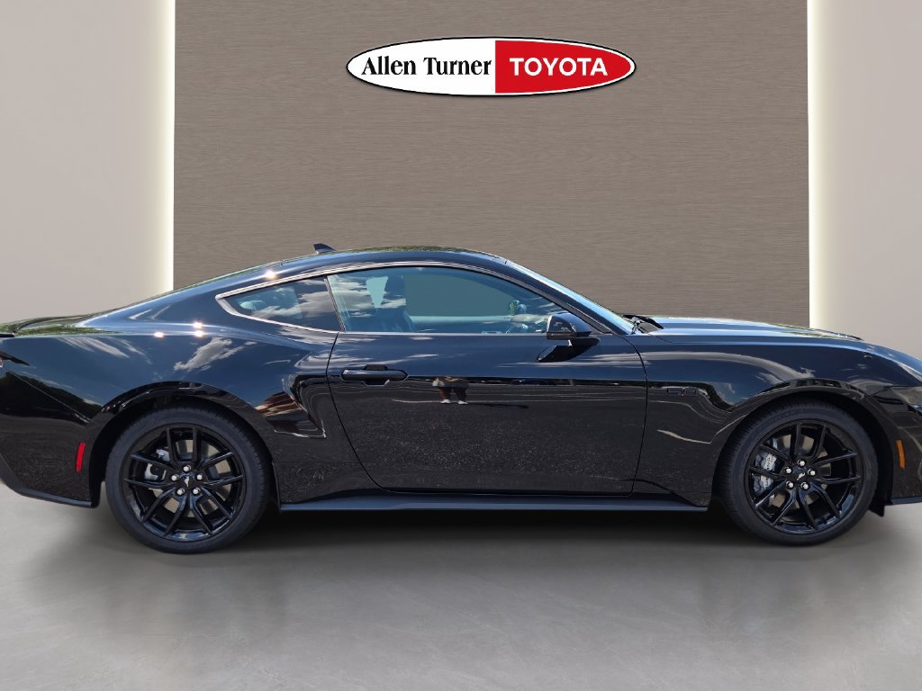 Used 2026 Ford Mustang GT Premium RWD image 5