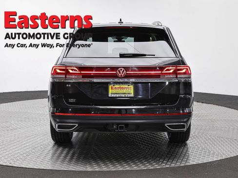 Used 2025 Volkswagen Atlas SE FWD image 6