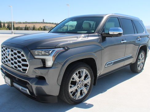 Certified 2024 Toyota Sequoia Capstone AWD/4WD image 6