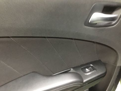 Used 2022 Dodge Charger R/T w/ Blacktop Package image 13