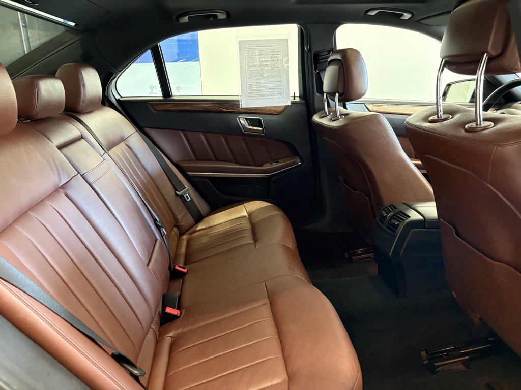 Used 2014 Mercedes-Benz E 350 4MATIC Sedan image 21