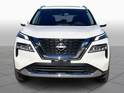 Used 2023 Nissan Rogue Platinum w/ Platinum Premium Package image 3