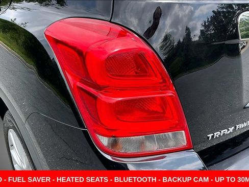 Used 2020 Chevrolet Trax Premier AWD/4WD image 21