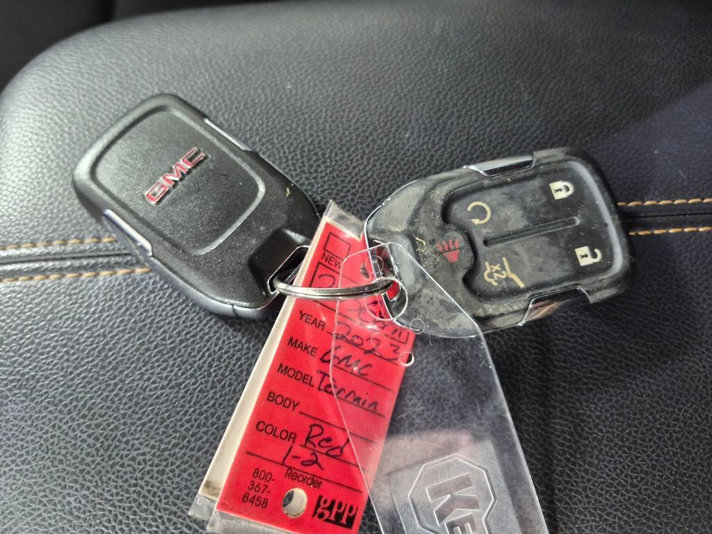 Used 2023 GMC Terrain AT4 w/ Infotainment Package II AWD/4WD image 32