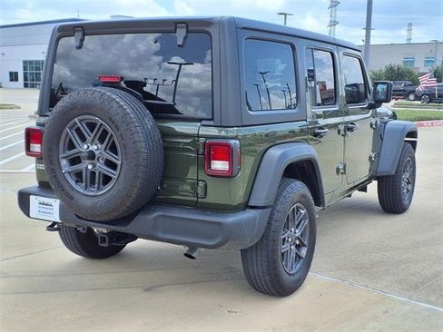 Used 2024 Jeep Wrangler Sport S image 4