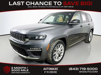 Used 2022 Jeep Grand Cherokee Summit w/ Luxury Tech Group V AWD/4WD video 3