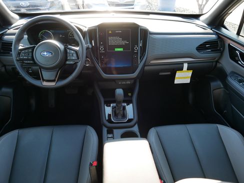 Used 2025 Subaru Forester Sport AWD/4WD image 10