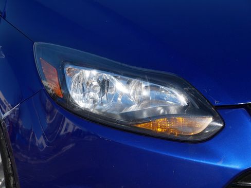 Used 2013 Ford Focus Titanium image 16