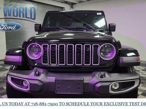 Used 2025 Jeep Wrangler Unlimited Sahara w/ Safety Group image 3