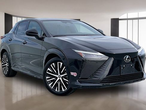 Used 2023 Lexus RZ 450e Premium w/ Accessory Package (2T) image 3