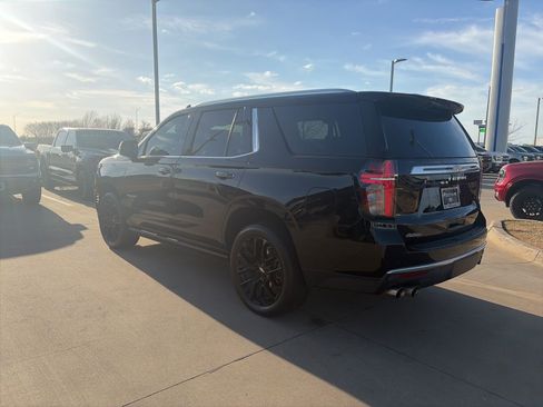 Used 2023 Chevrolet Tahoe High Country image 3