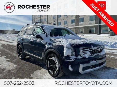 Used 2025 Kia Telluride S image 1