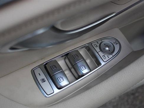 Used 2017 Mercedes-Benz E 300 image 12