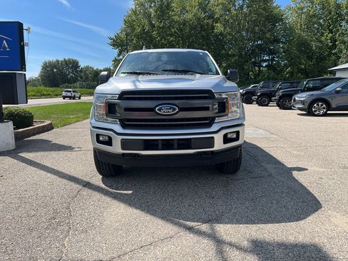 Used 2018 Ford F150 XLT w/ Equipment Group 302A Luxury AWD/4WD image 11