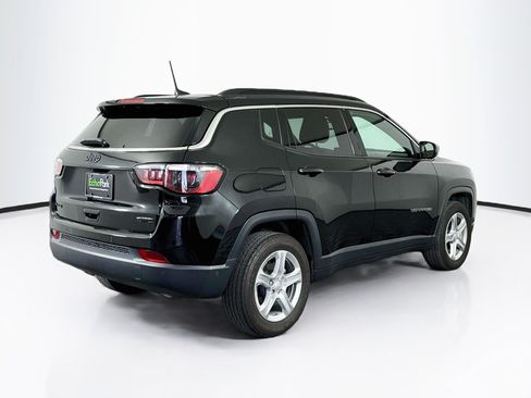 Used 2023 Jeep Compass Latitude w/ Convenience Group AWD/4WD image 9