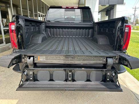 Used 2026 GMC Sierra 2500 Denali w/ Denali Reserve Package AWD/4WD image 14