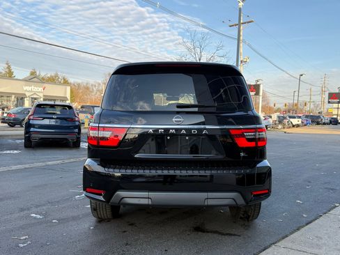 Used 2024 Nissan Armada SL w/ Captain's Chairs Package image 12