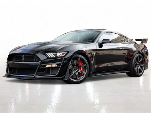 Used 2021 Ford Mustang Shelby GT500 w/ Carbon Fiber Track Pack RWD image 1