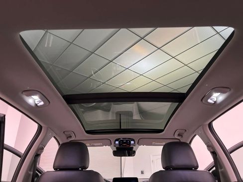 Used 2023 Hyundai Santa Fe SEL Premium image 38