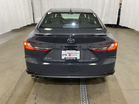 Certified 2025 Toyota Camry SE w/ Convenience Package image 5