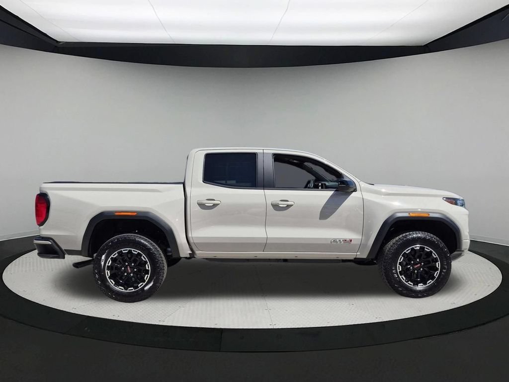 New 2026 GMC Canyon AT4 AWD/4WD image 6