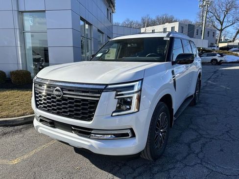 New 2026 Nissan Armada SL w/ Captain's Chari Seat Package image 4