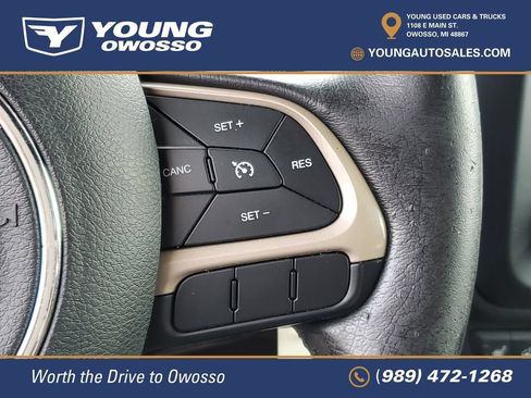 Used 2016 Jeep Renegade 75th Anniversary FWD image 14